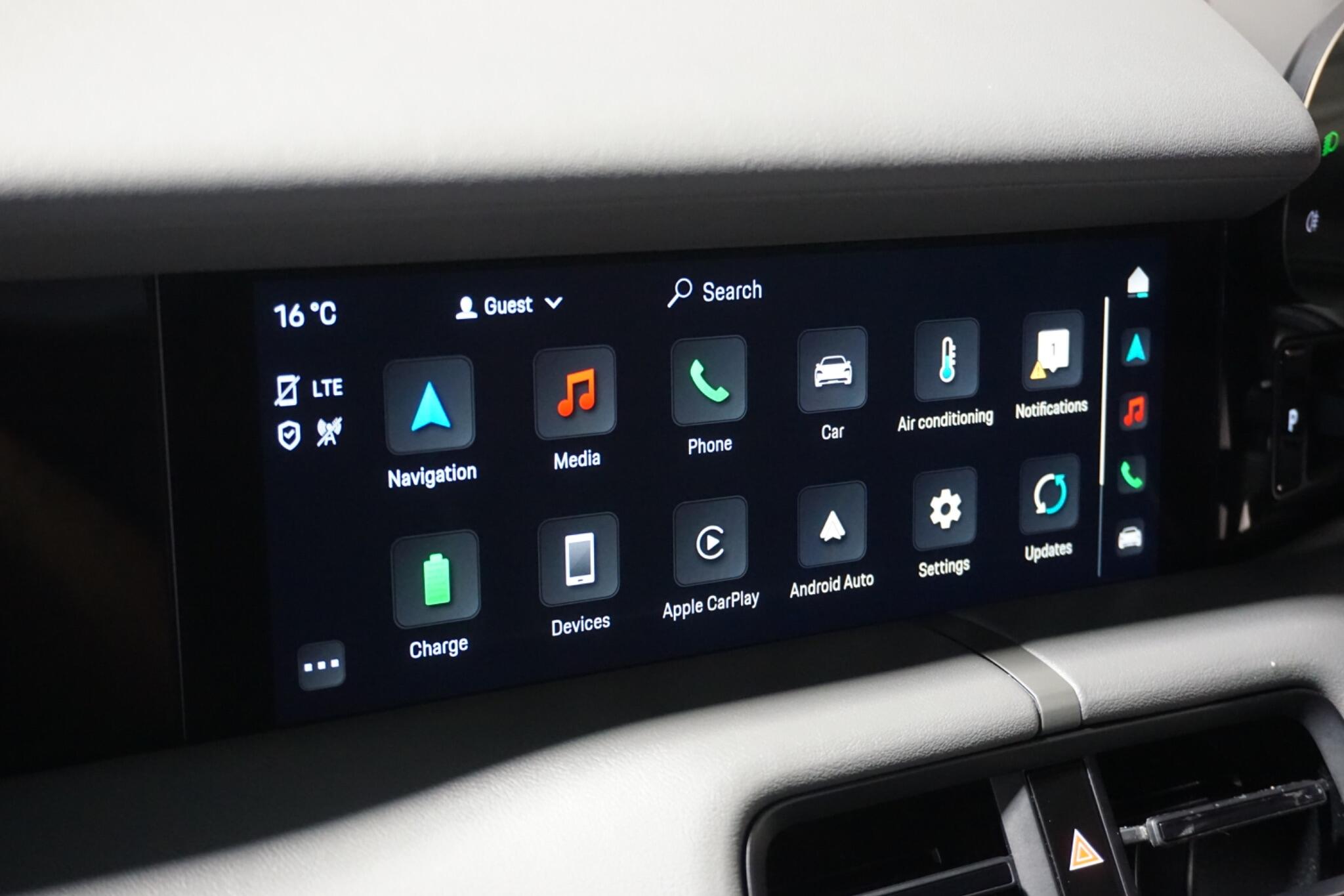 Porsche Taycan Performance Plus 93.4kWh 4S Saloon 4dr Electric Auto 4WD (571 ps)